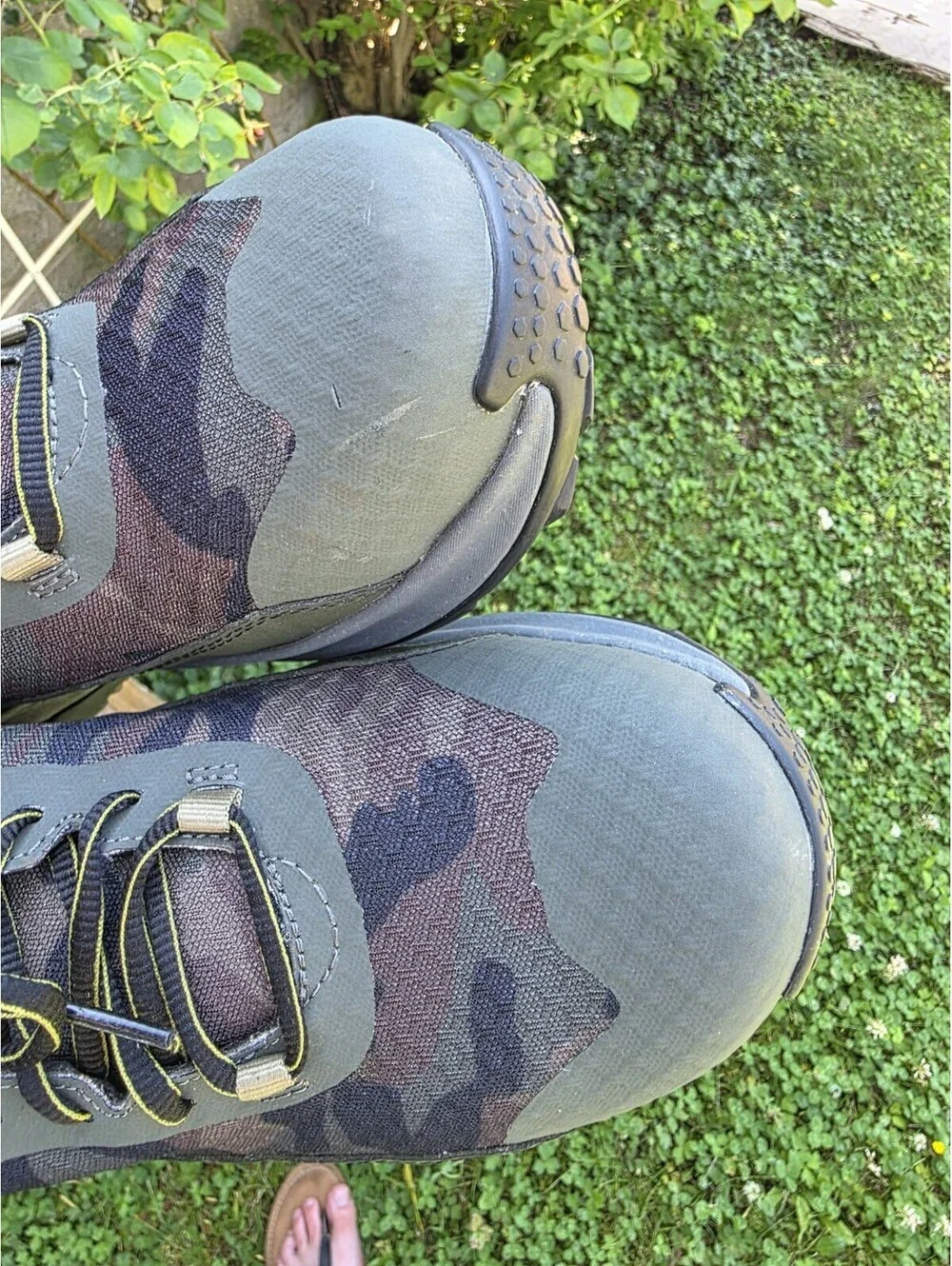 Men Outpace Shift Composite Work Shoe CAMO (Size 10D) 10047025